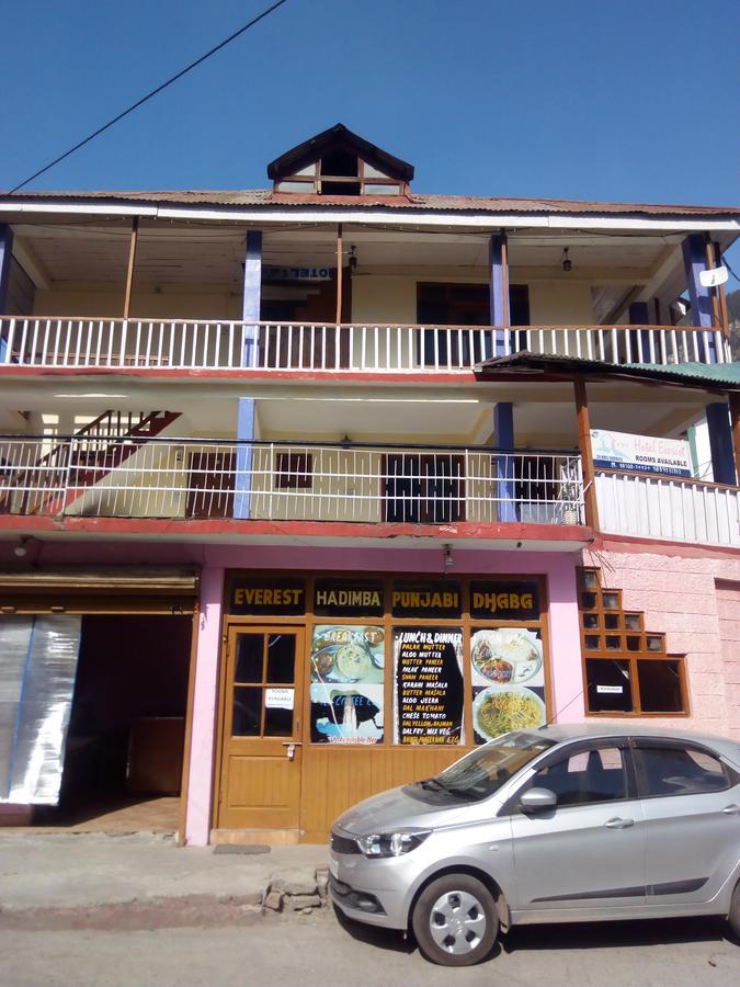 Hotel Everest Manāli Exterior foto